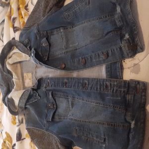 Mossimo jean jacket with hood sweatshit attched.